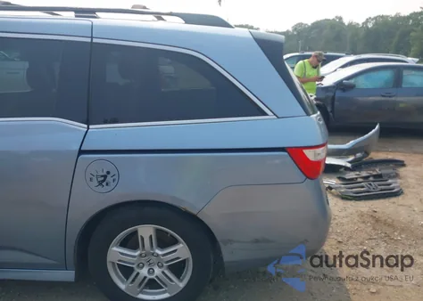 2013 Honda Odyssey Touring/Touring Elite z USA, uszkodzony, nr VIN 5FNRL5H95DB035526